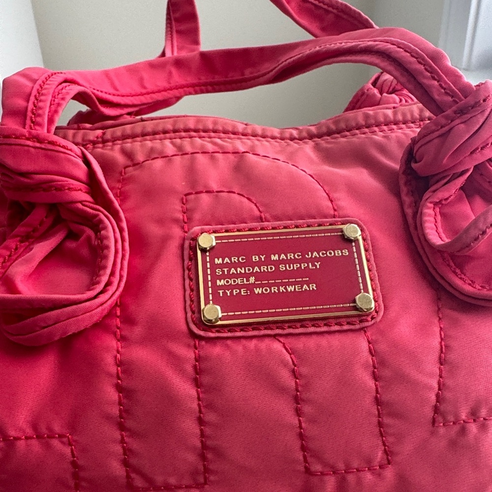 Marc by Marc Jacobs Hot Pink Quilted Nylon Barrel Bag with Strap - Picture 3 of 16